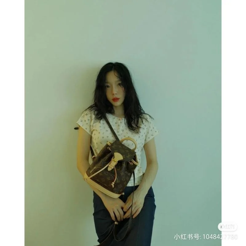 ZeroBulk Louis Vuitton Backpacks 40157