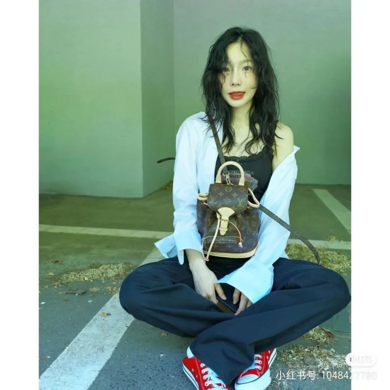 ZeroBulk Louis Vuitton Backpacks 40157