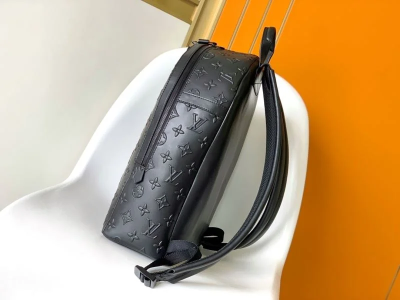 Louis Vuitton Backpacks Functional 39292