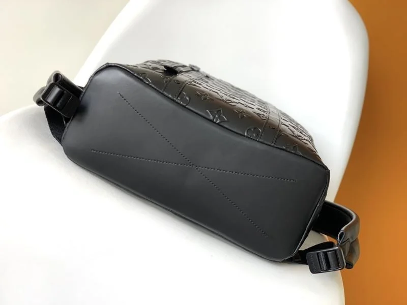 Louis Vuitton Backpacks Functional 39292