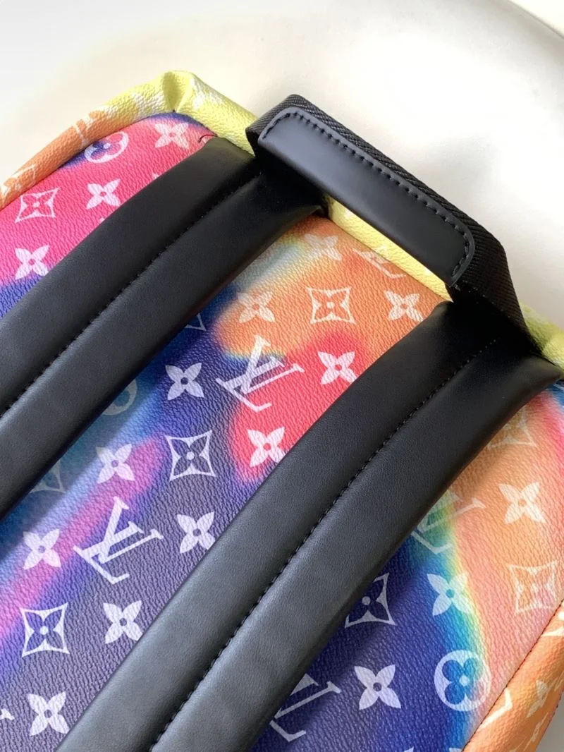 Chic Louis Vuitton Backpacks 39302