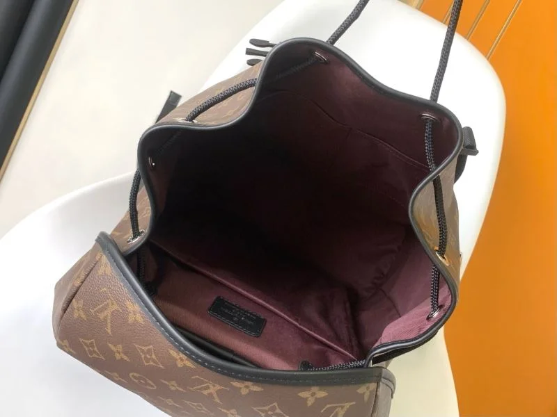 Louis Vuitton Backpacks Stretchable 39303