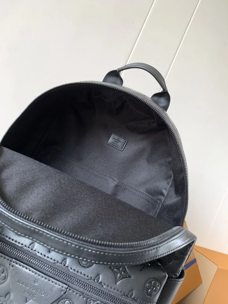Louis Vuitton Backpacks FashionForward 39300