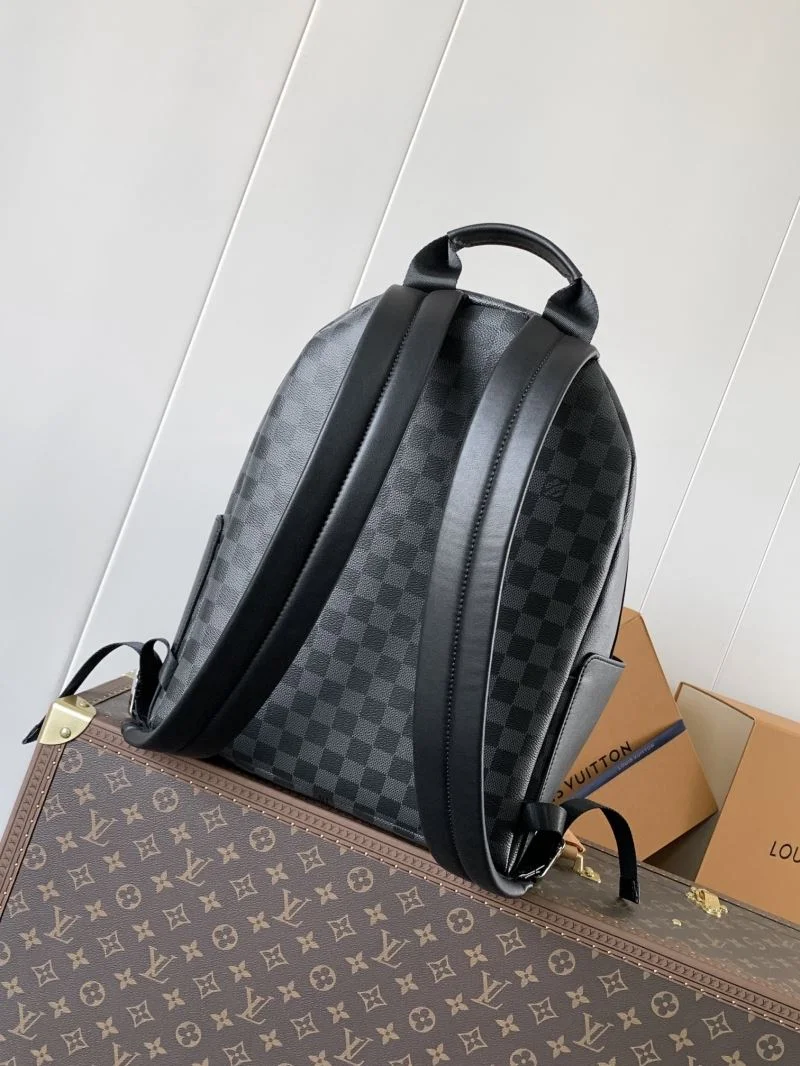 Louis Vuitton Backpacks Cozy 38936