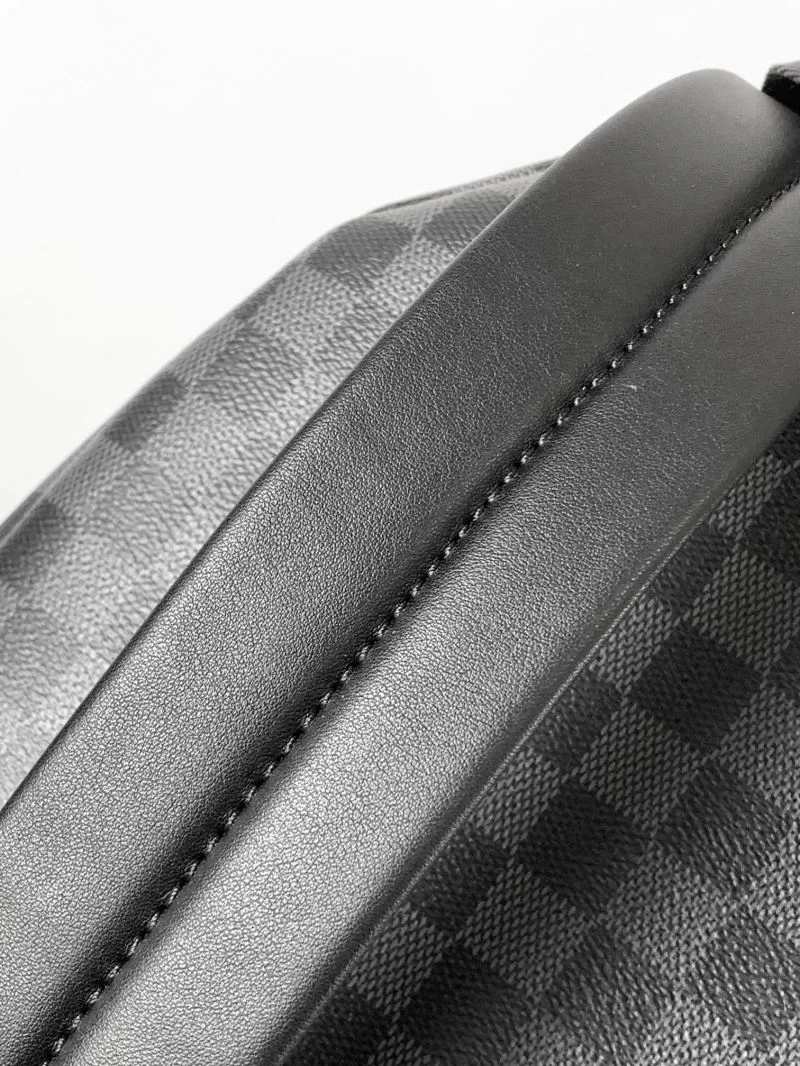 Louis Vuitton Backpacks Cozy 38936