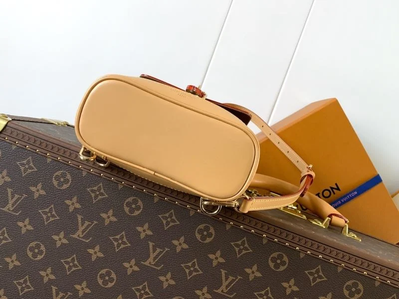 Louis Vuitton Backpacks Effortless 38940