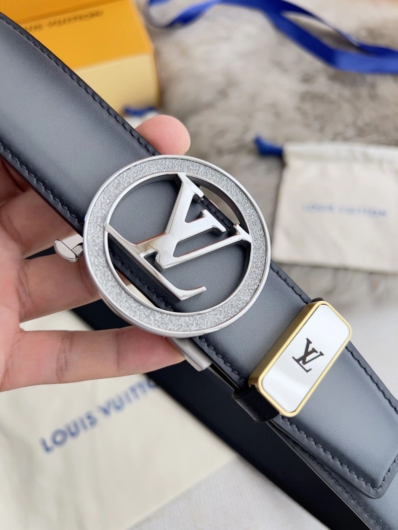 Unique Louis Vuitton Belts 299281