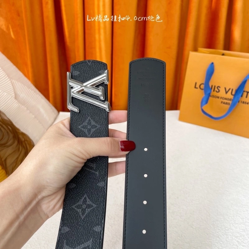 Minimalist Louis Vuitton Belts 299278