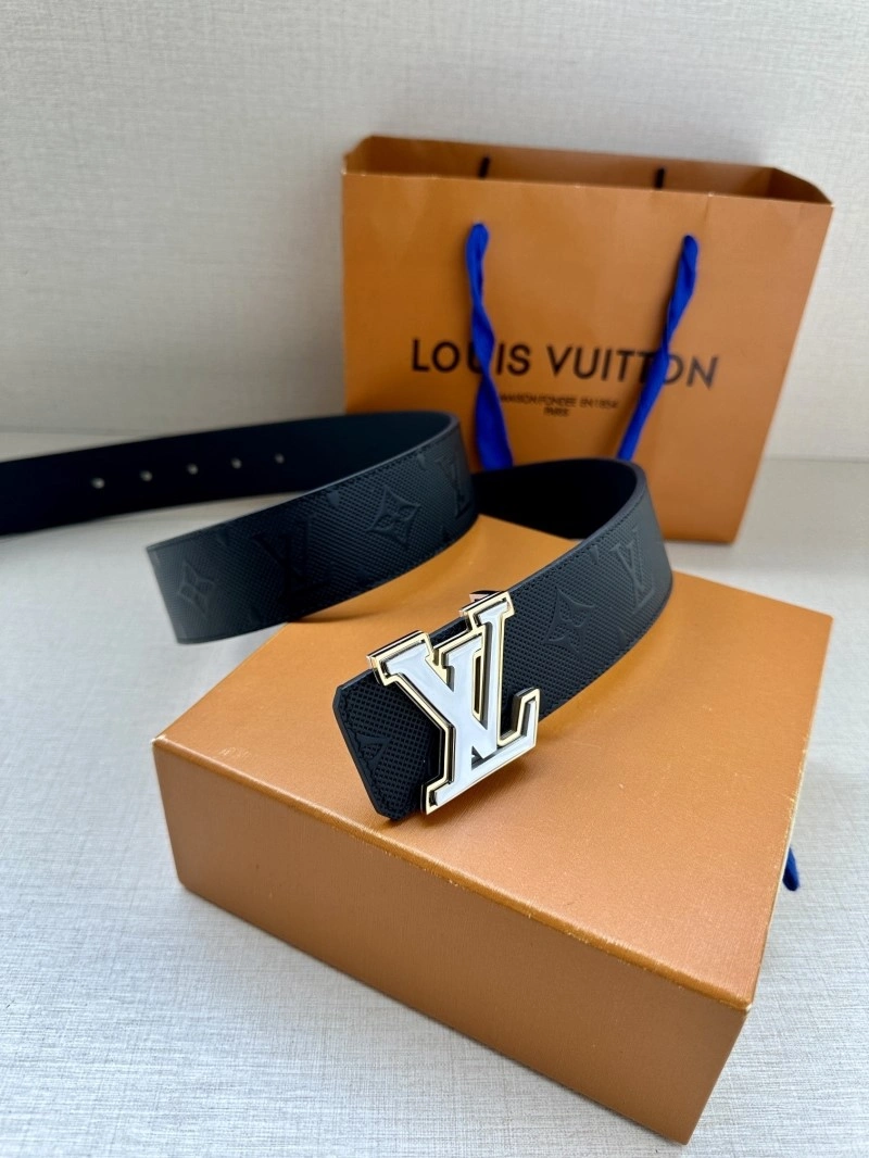 Trendsetting Louis Vuitton Belts 299240
