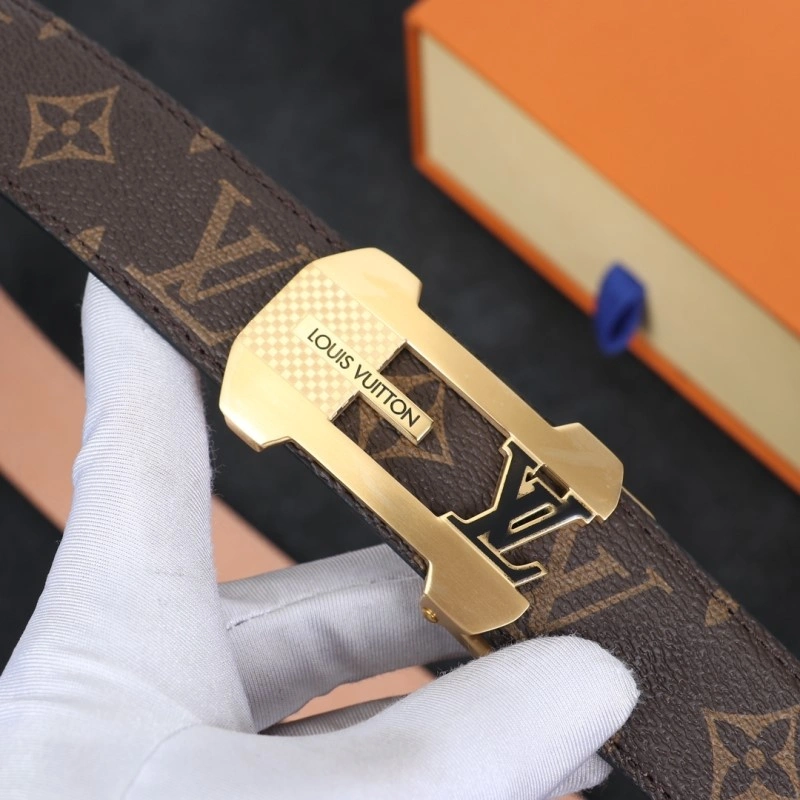 EyeCatching Louis Vuitton Belts 299196