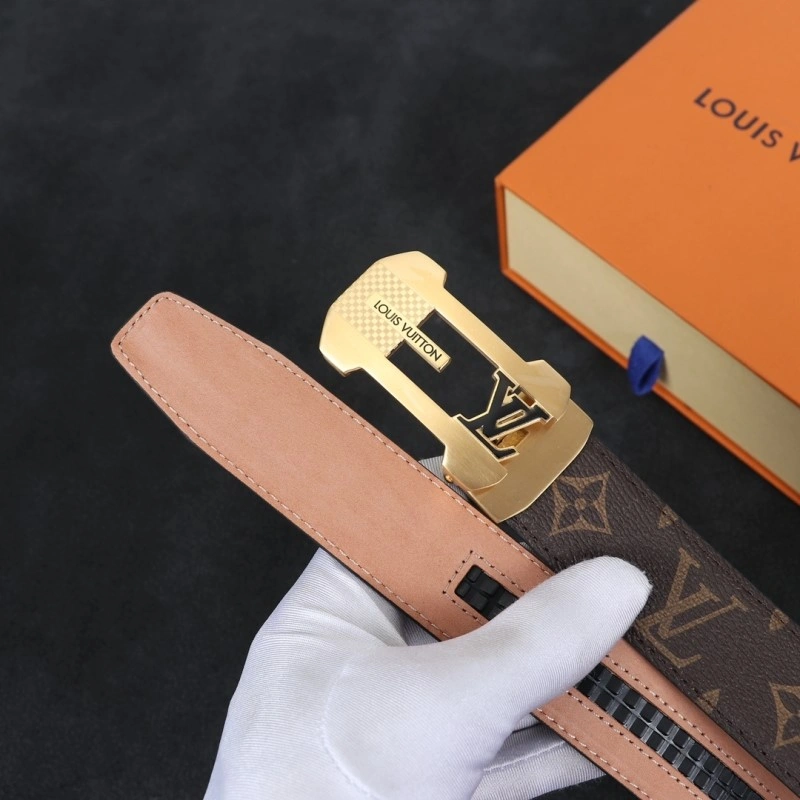 EyeCatching Louis Vuitton Belts 299196