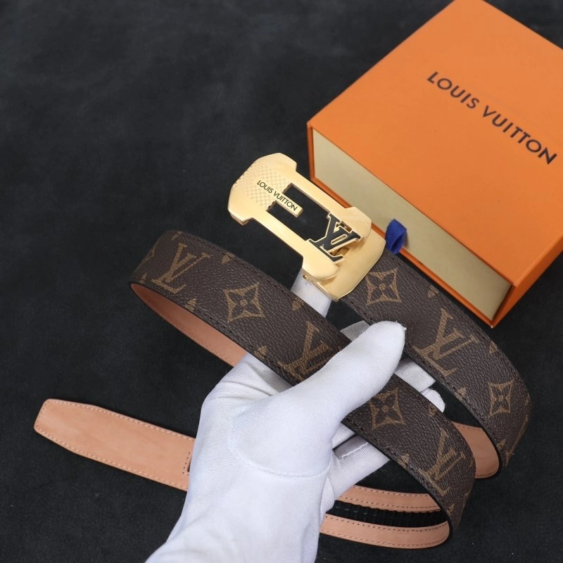 EyeCatching Louis Vuitton Belts 299196