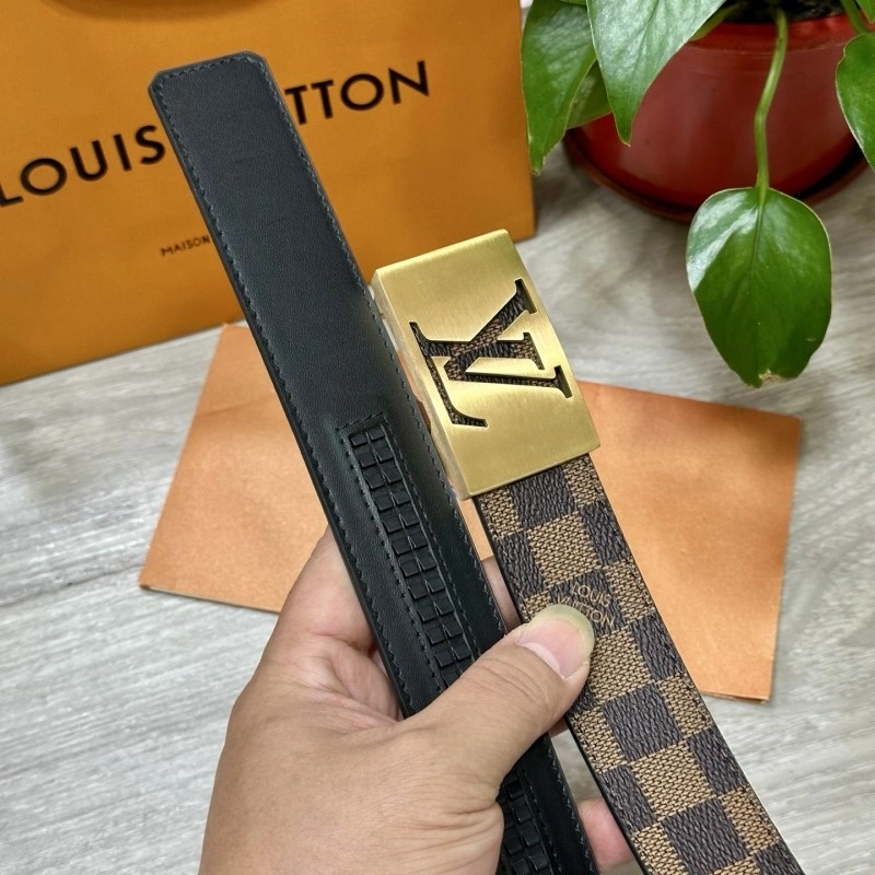 Effortless Louis Vuitton Belts 299192