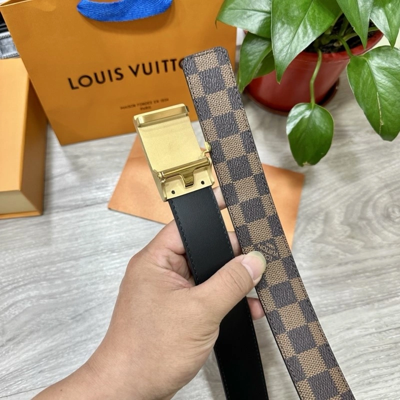 Effortless Louis Vuitton Belts 299192