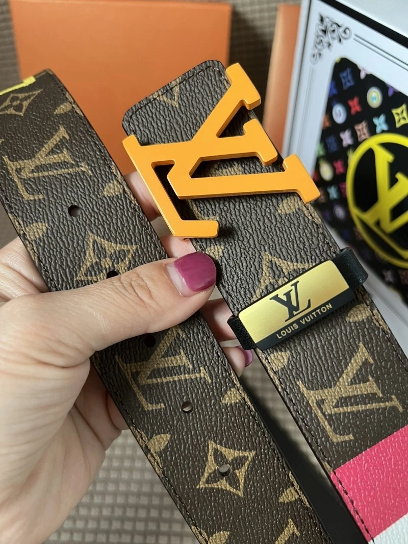 Effortless Louis Vuitton Belts 299173