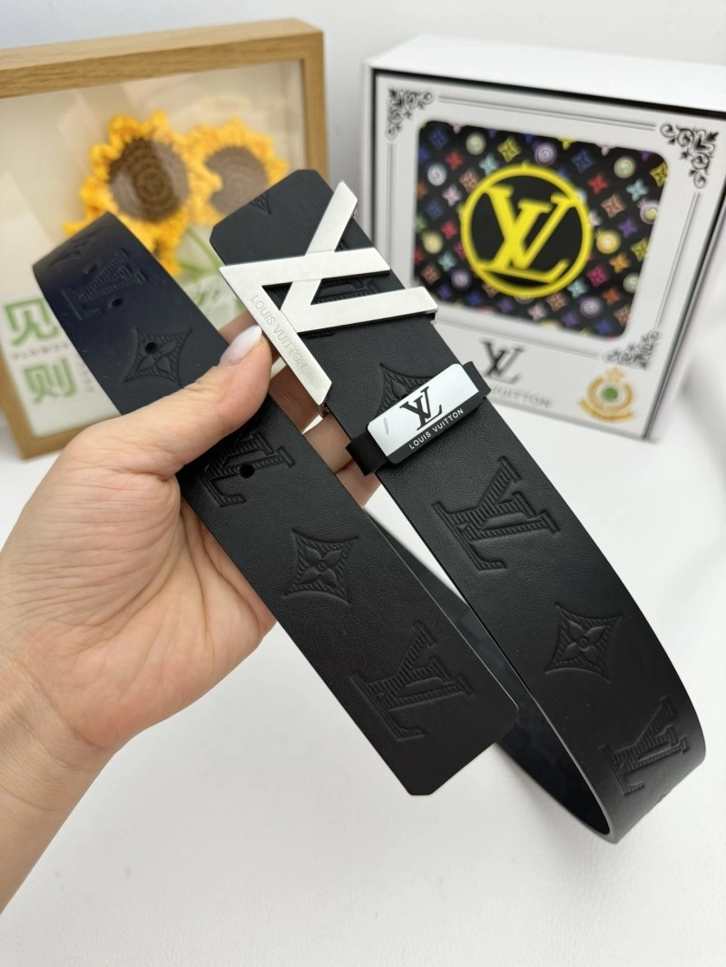 Louis Vuitton Belts Versatile 299151