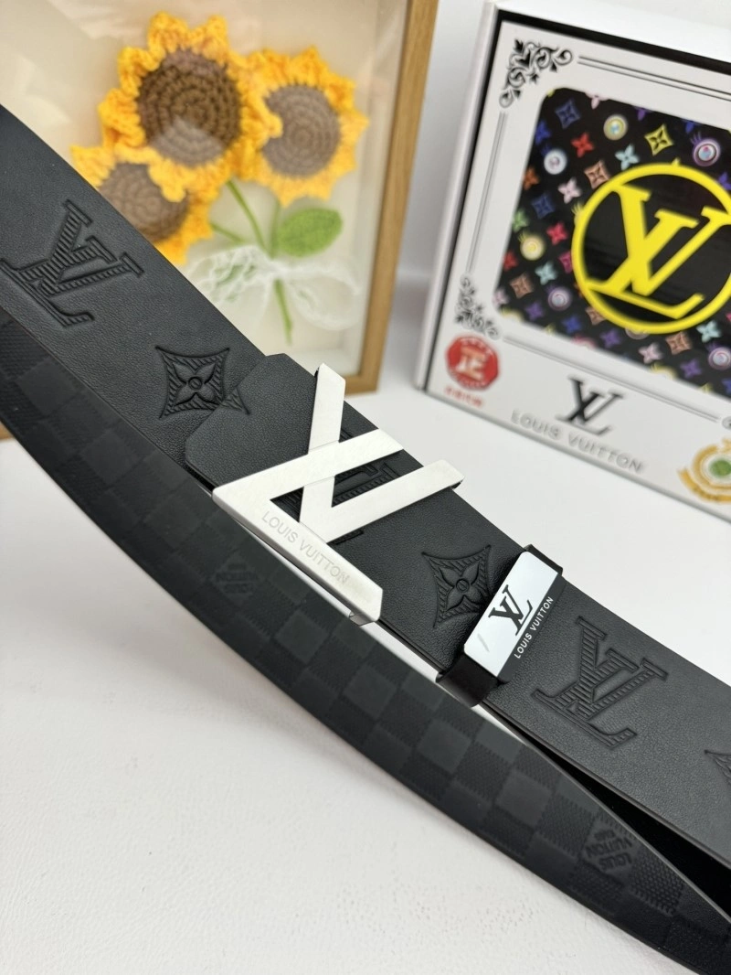 Louis Vuitton Belts Versatile 299151