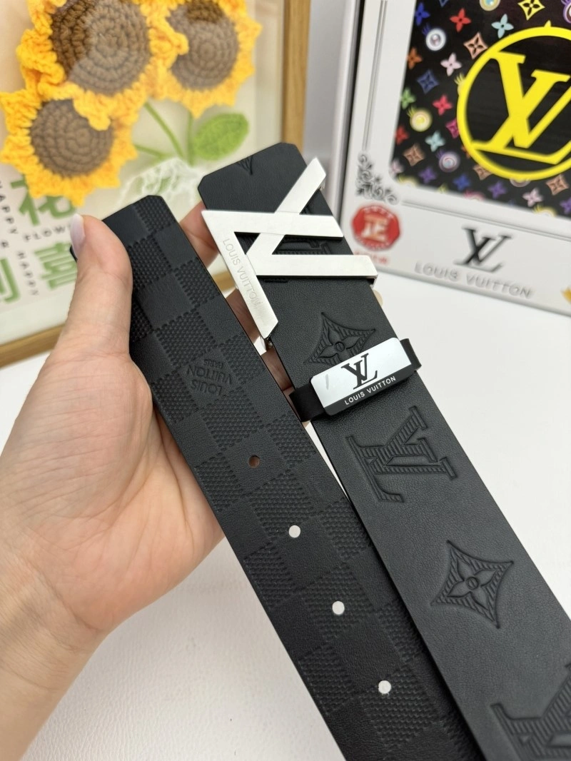 Louis Vuitton Belts Versatile 299151