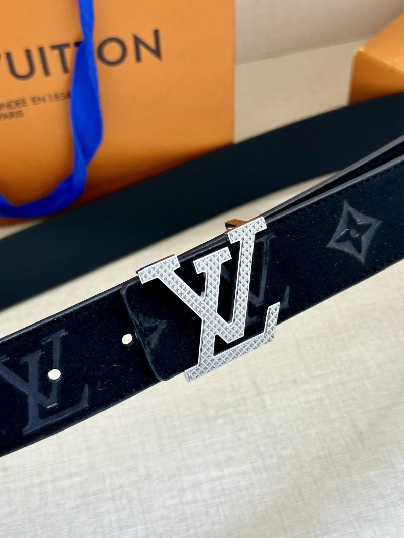 EyeCatching Louis Vuitton Belts 299100