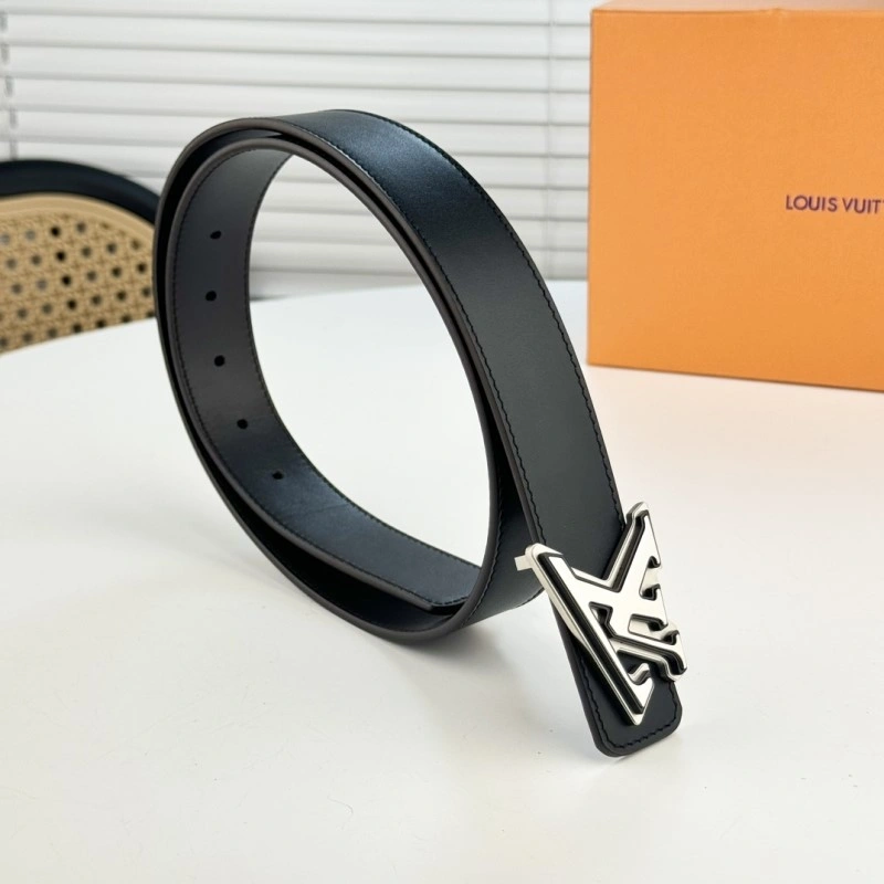 Compact Louis Vuitton Belts 299043