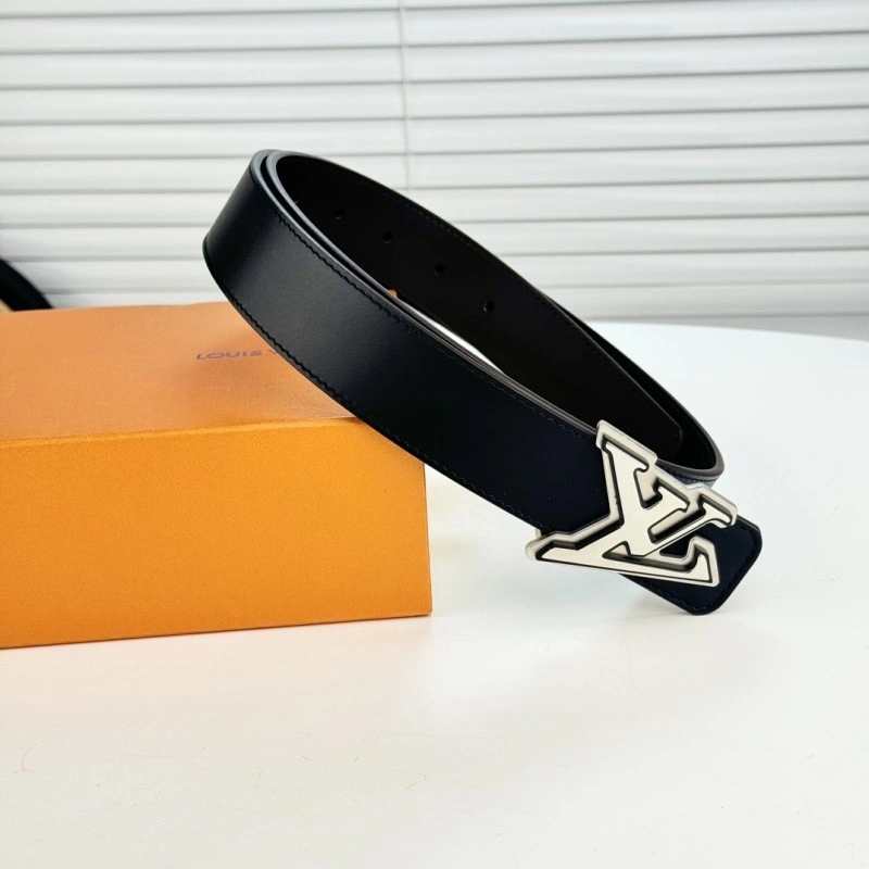 Compact Louis Vuitton Belts 299043