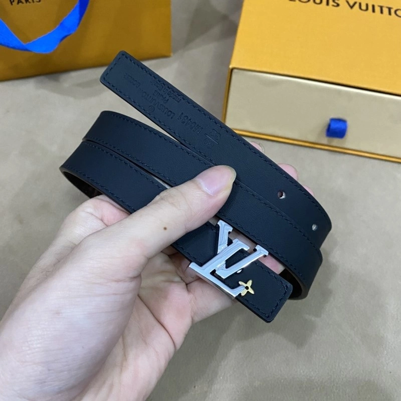 Chic Louis Vuitton Belts 299057