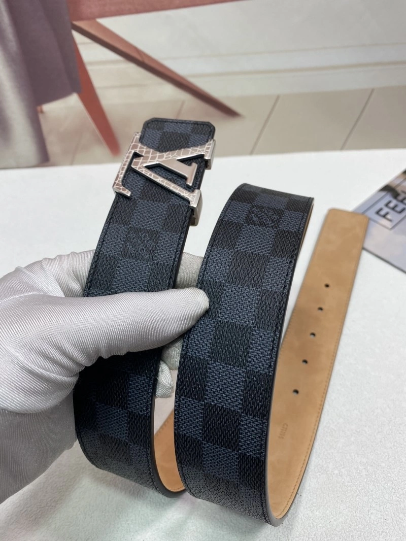 Sustainable Louis Vuitton Belts 299042
