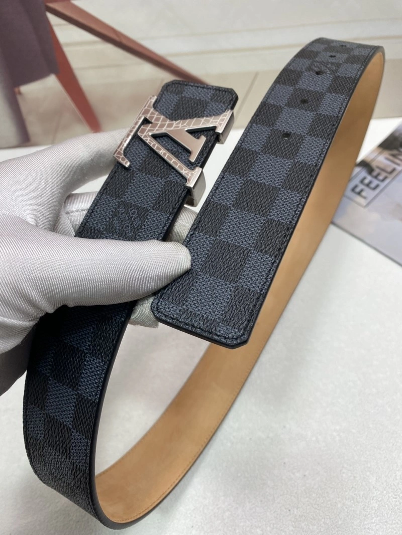 Sustainable Louis Vuitton Belts 299042