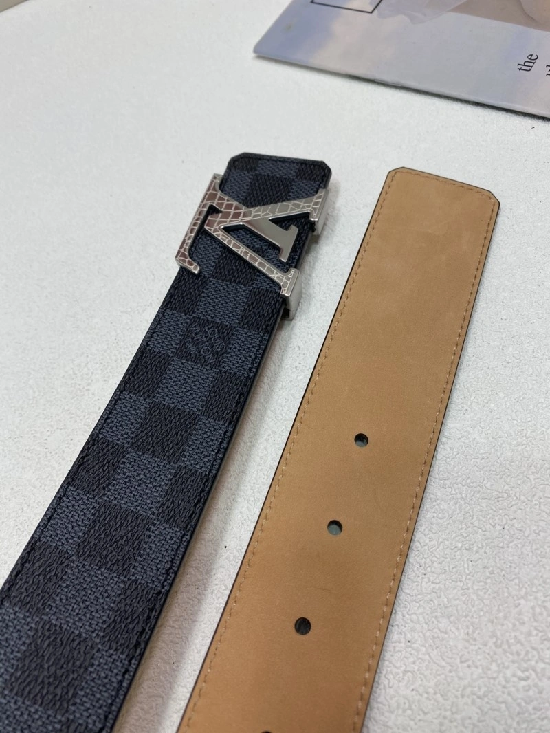 Sustainable Louis Vuitton Belts 299042