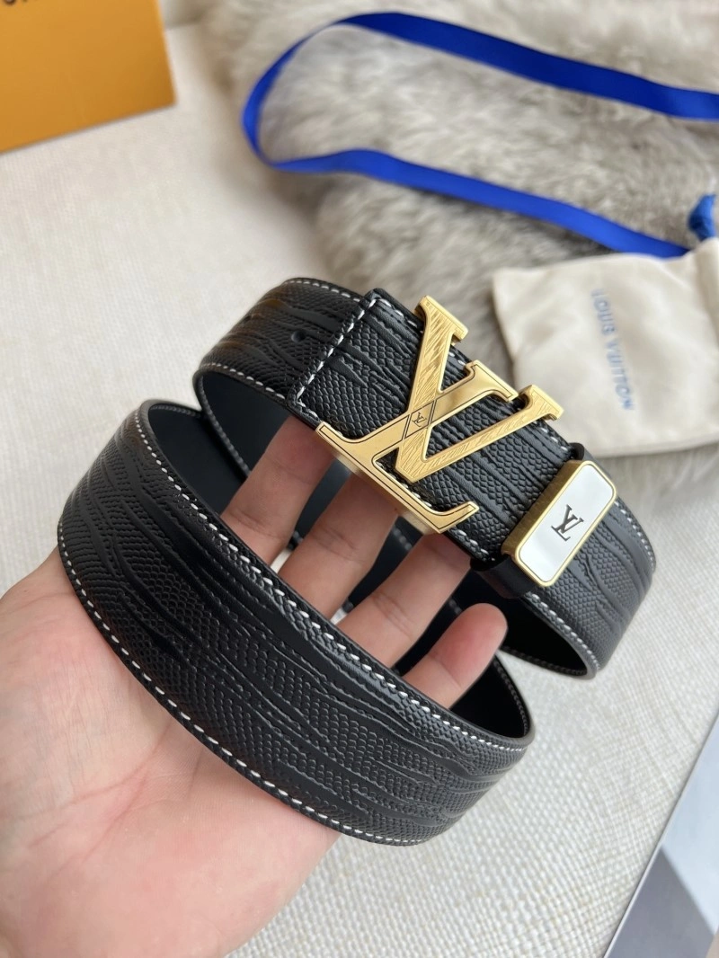 WellDesigned Louis Vuitton Belts 299067