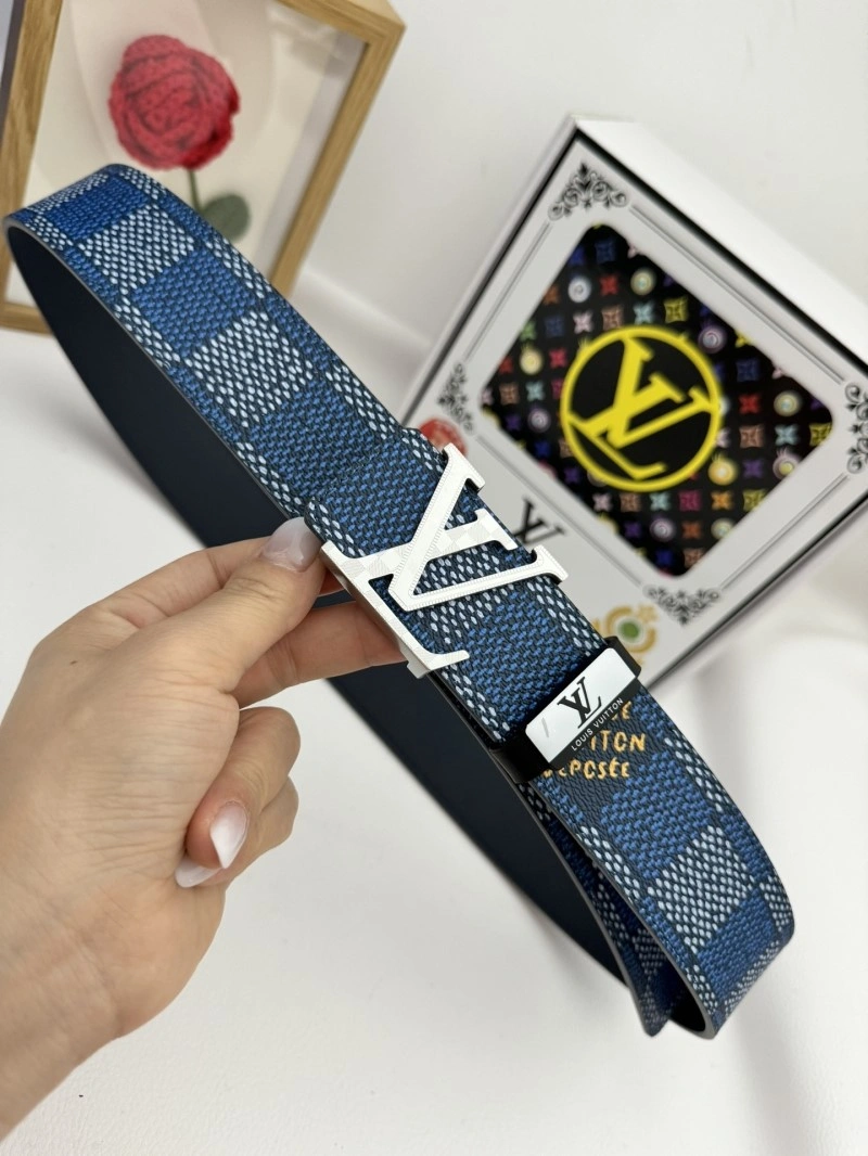Compact Louis Vuitton Belts 299036