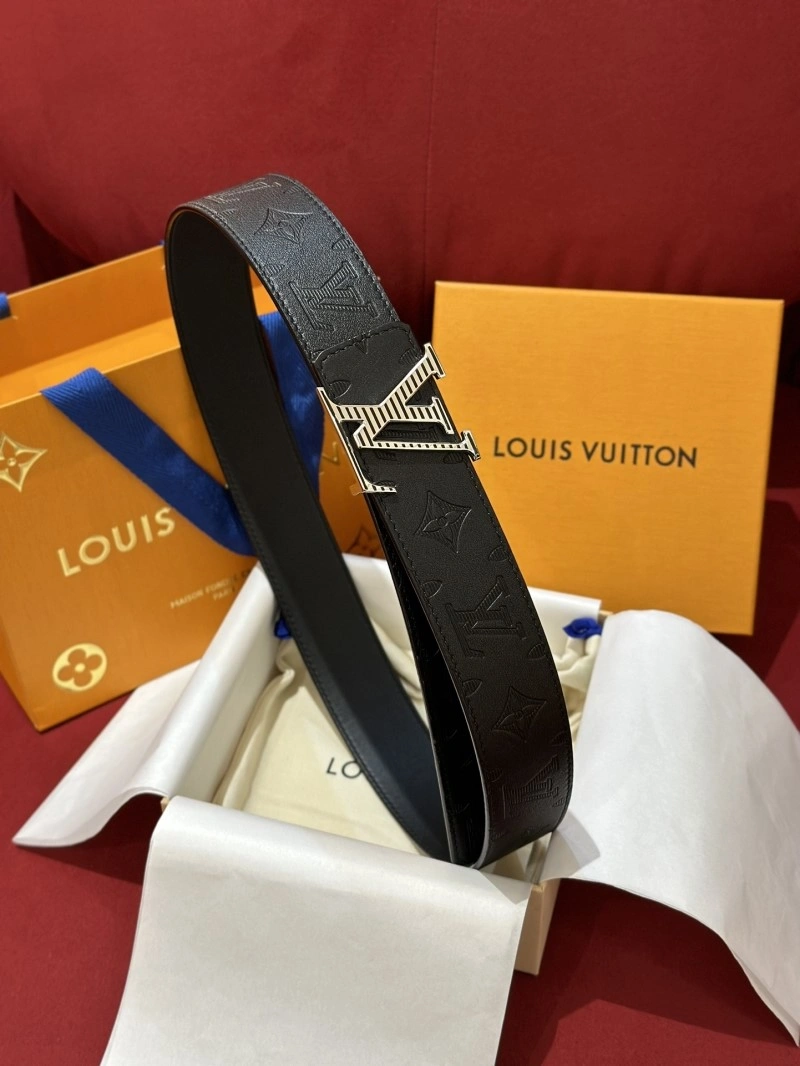 WaterResistant Louis Vuitton Belts 299034