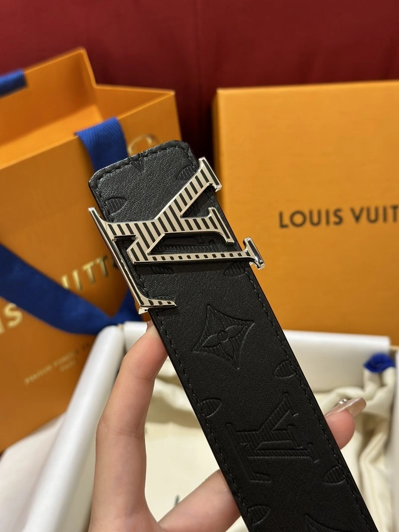 WaterResistant Louis Vuitton Belts 299034