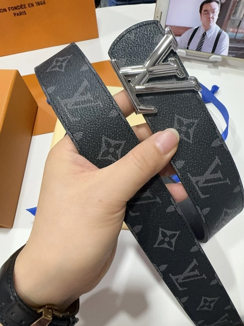 Popular Louis Vuitton Belts 299026