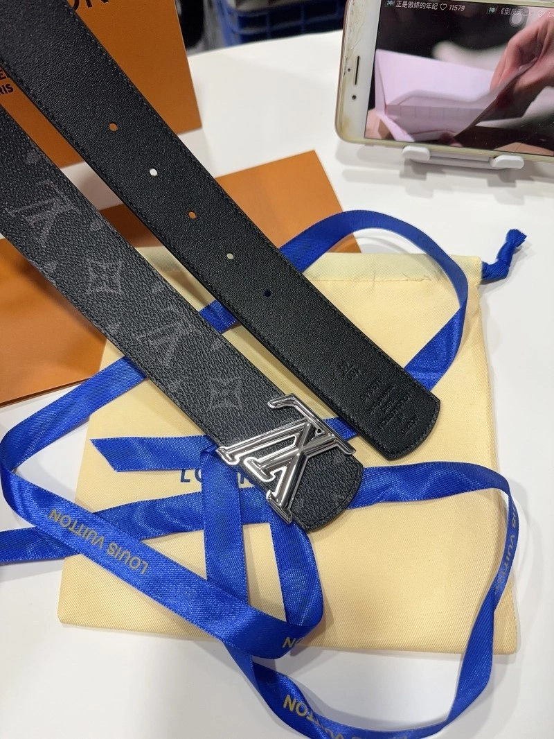 Popular Louis Vuitton Belts 299026