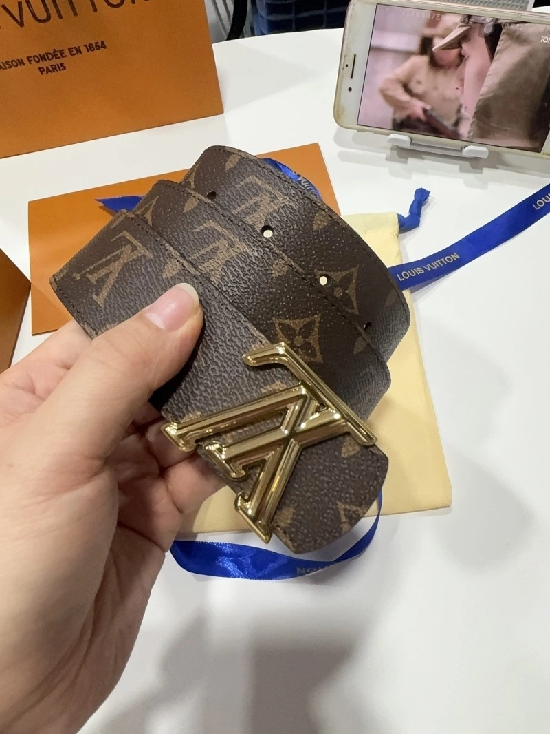 Louis Vuitton Belts Breathable 299027