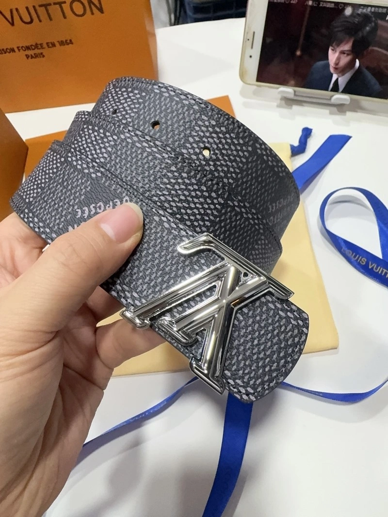 Louis Vuitton Belts Chic 299024