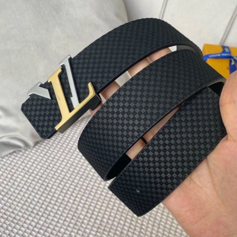 WellDesigned Louis Vuitton Belts 299002