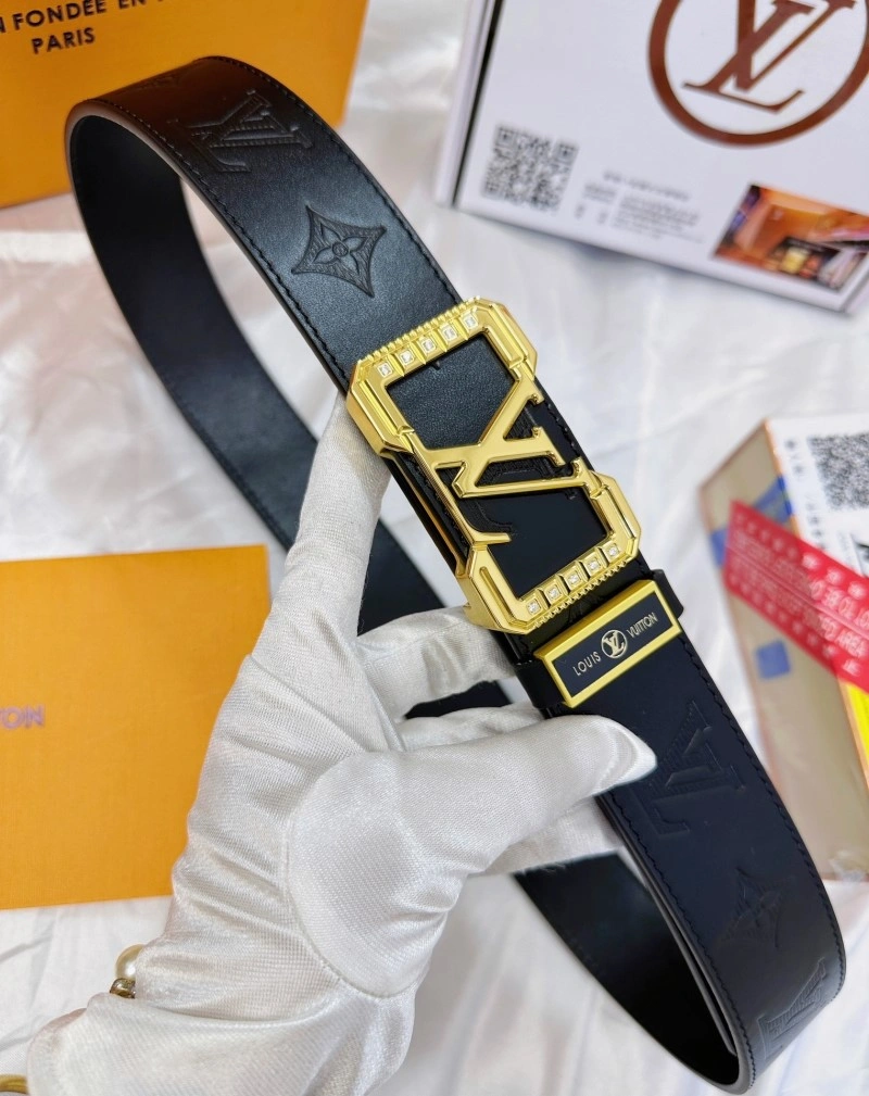 Classic Louis Vuitton Belts 301778