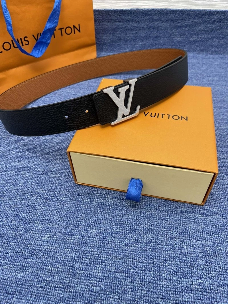 WellDesigned Louis Vuitton Belts 301744