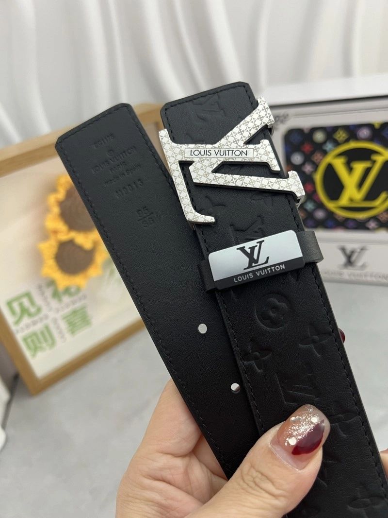 Louis Vuitton Belts TechFriendly 301748