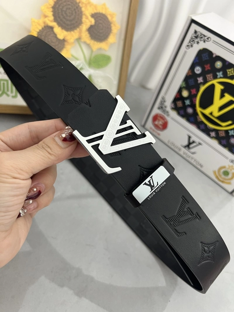 Classic Louis Vuitton Belts 301775
