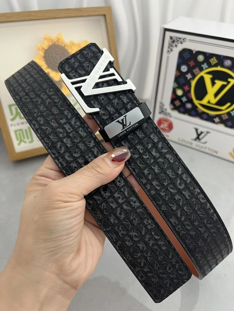 Classic Louis Vuitton Belts 301775