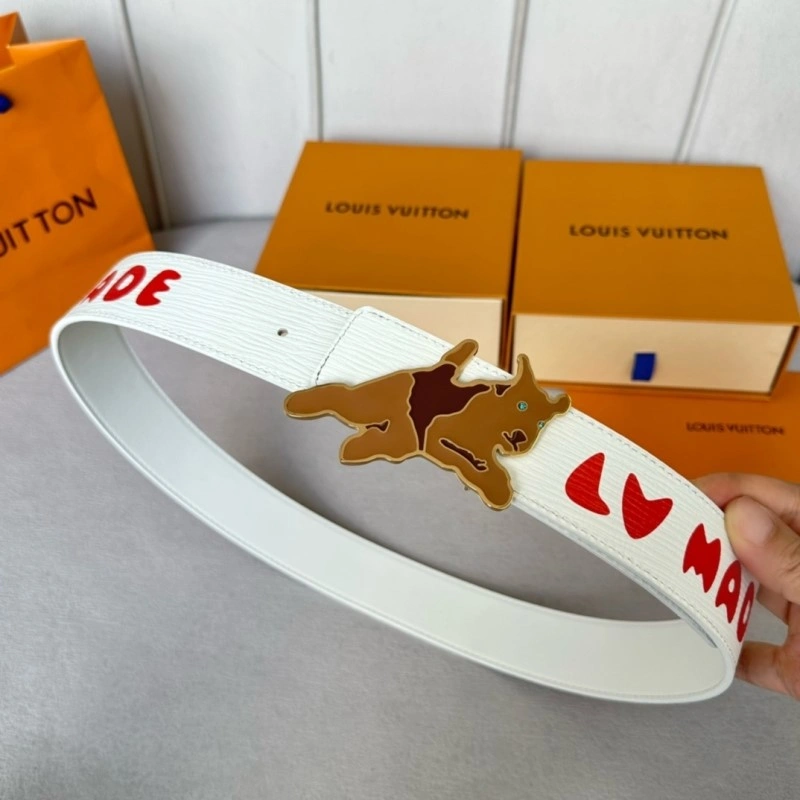 Snug Louis Vuitton Belts 301714