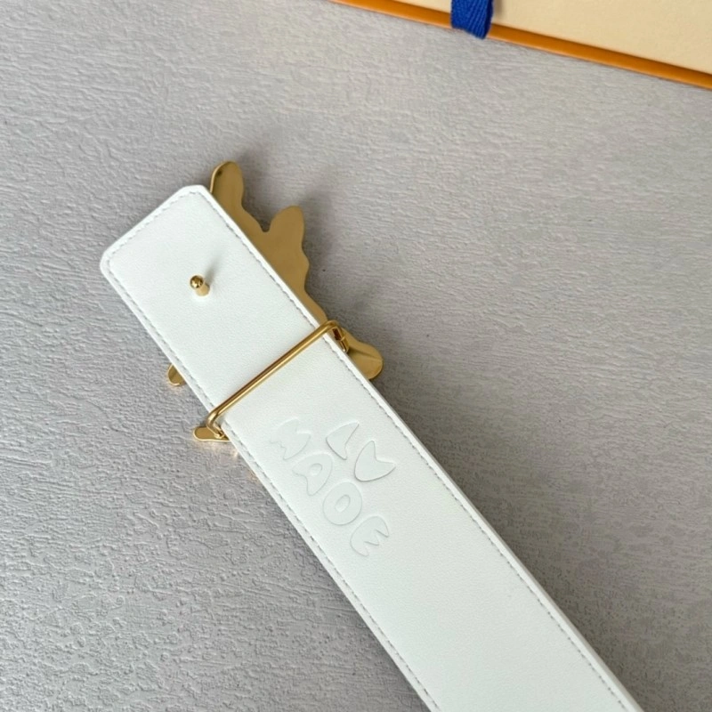 Snug Louis Vuitton Belts 301714