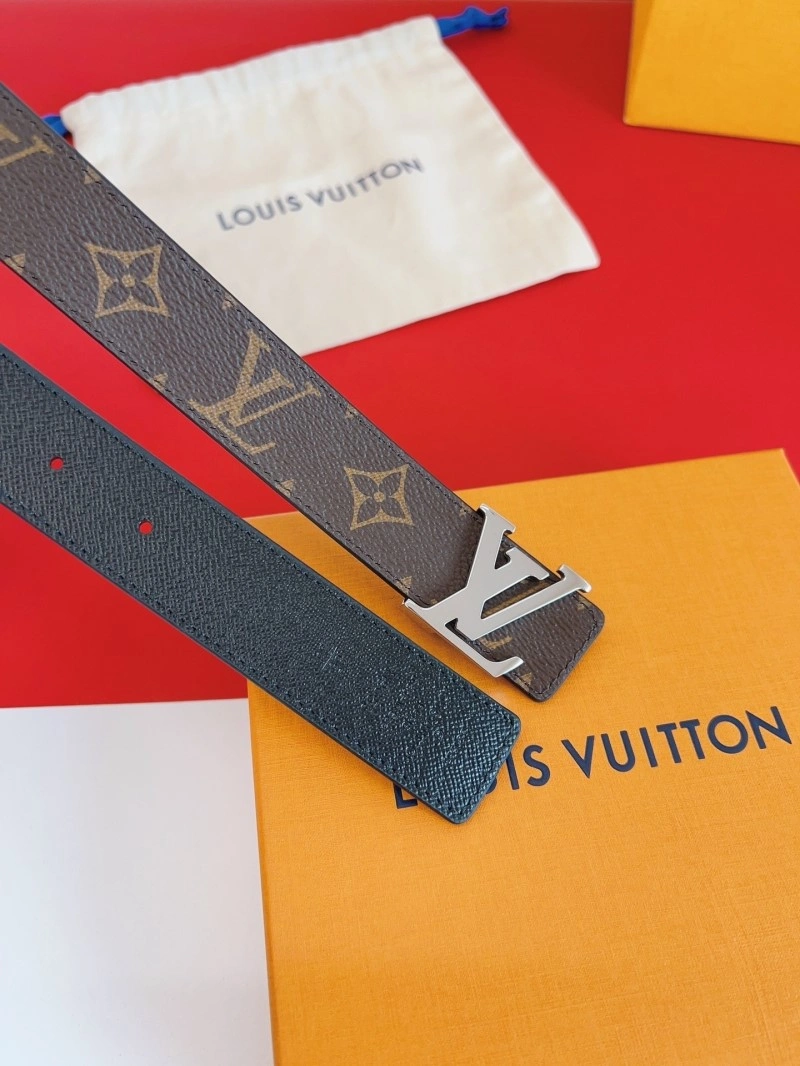 Casual Louis Vuitton Belts 301709