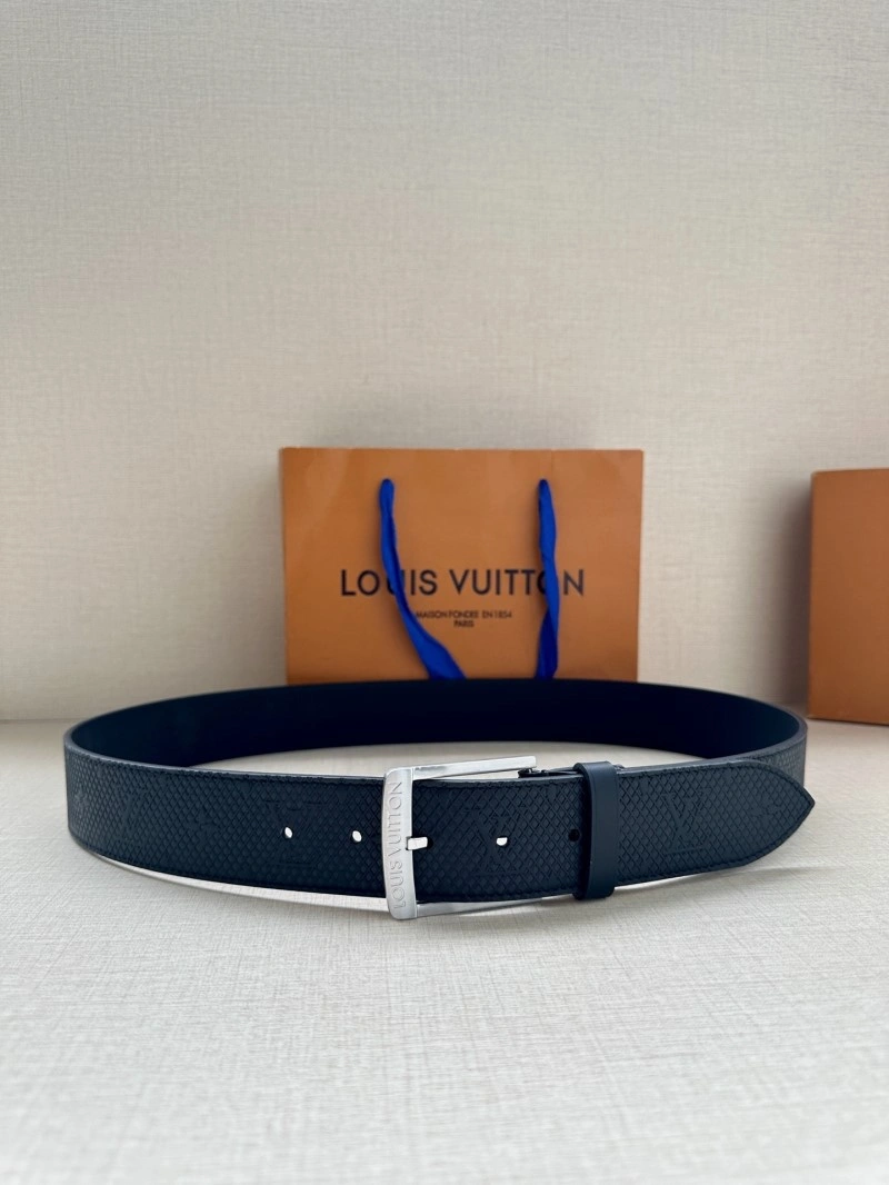 Packable Louis Vuitton Belts 301701