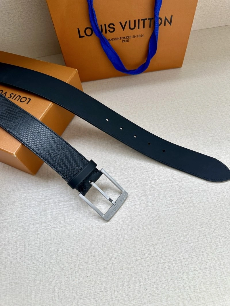 Packable Louis Vuitton Belts 301701