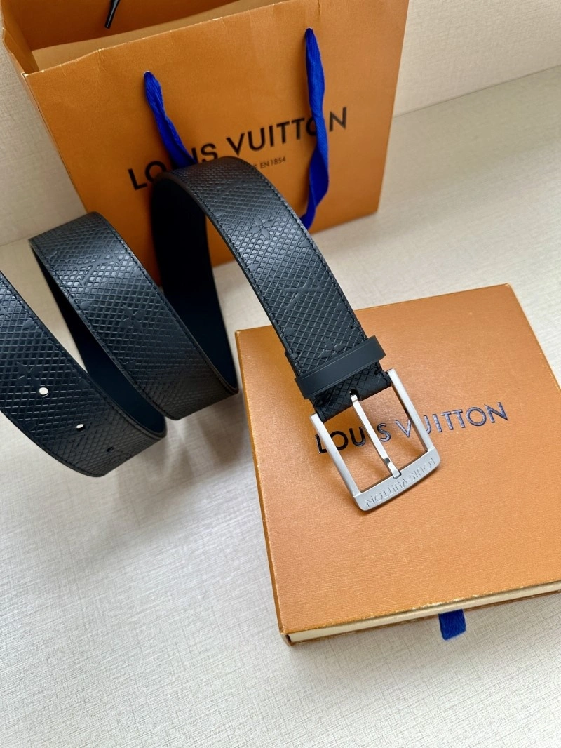 Packable Louis Vuitton Belts 301701