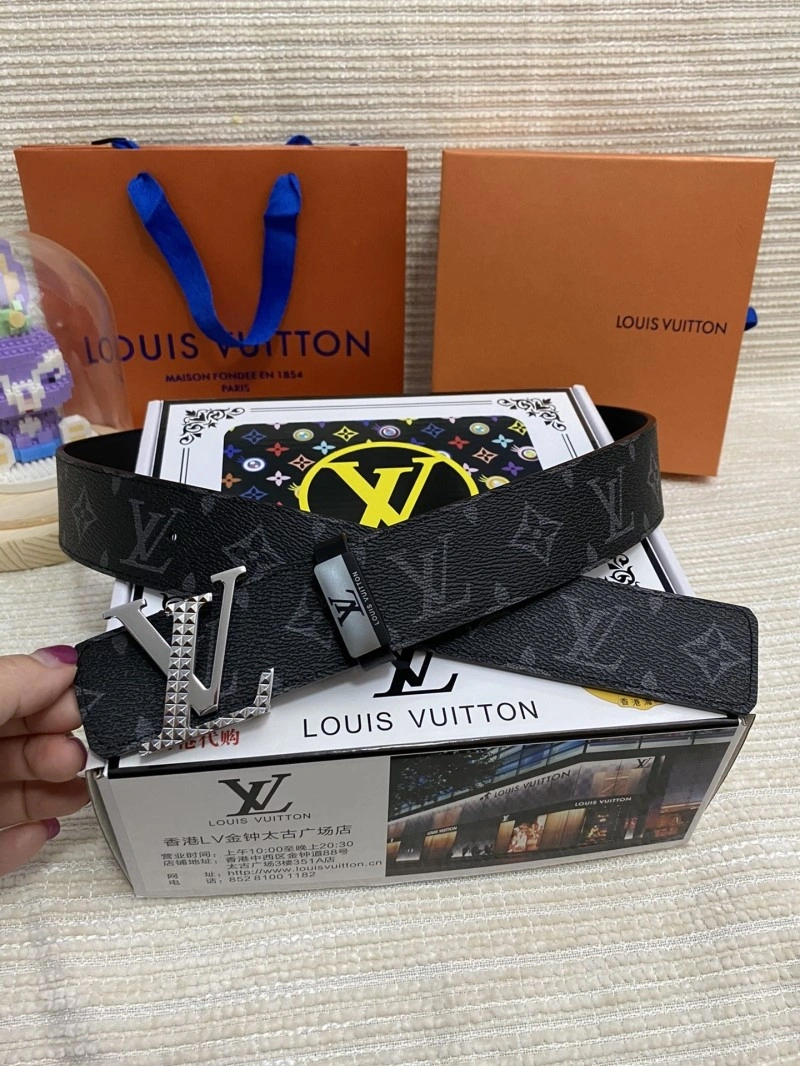 Louis Vuitton Belts Trendsetting 301678